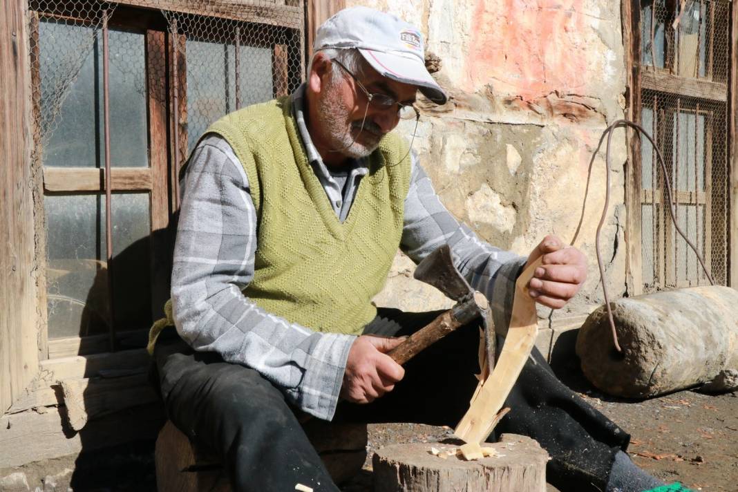 Konya'da dağdan sofraya! Unutulmaya yüz tutmuş mesleği 63 yaşında yaşatıyor 2